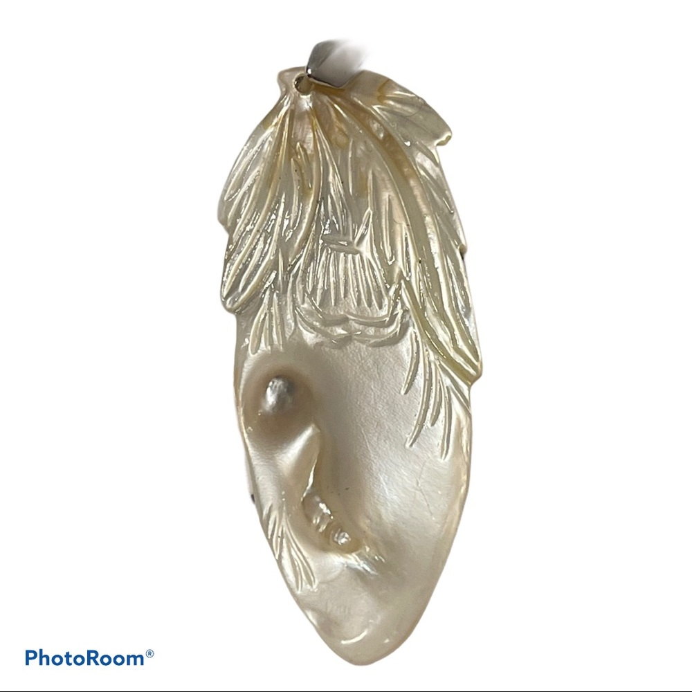 Homemade Seashells Pendant/w chain
